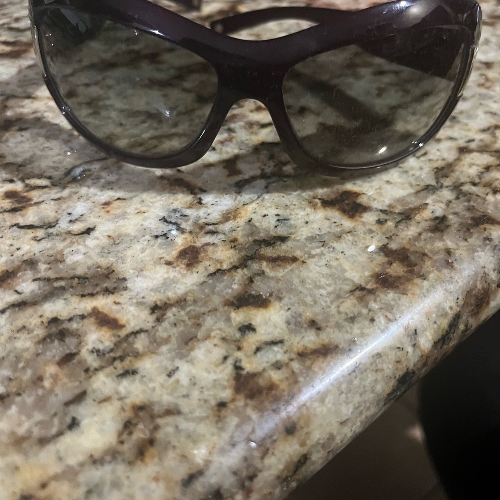 Chic Versace Designer Sunglasses - image 2